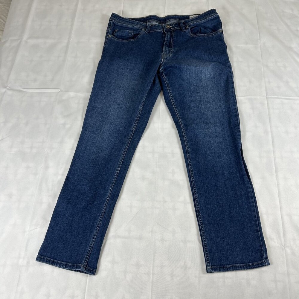 Buffalo David Bitton Medium Blue Jeans – Men’s Straight Fit – Size 36x32